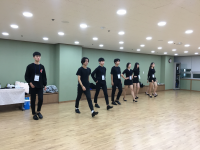 ����-���� ���� '��â�� ķ��