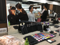 ����-���� ���� '��â�� ķ��